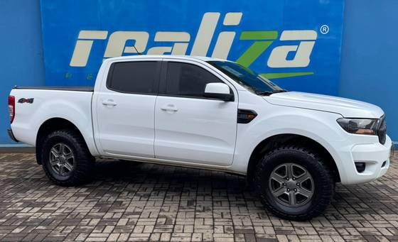 FORD RANGER 2.2 XLS 4X2 CD 16V DIESEL 4P AUTOMÁTICO
